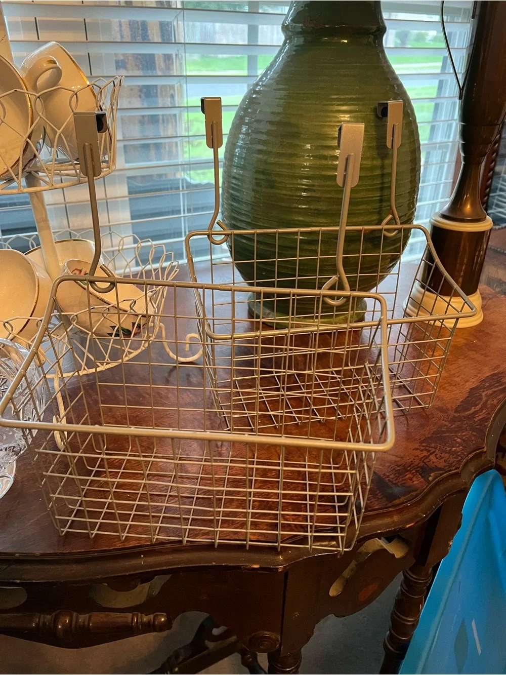 🦋 2 Metal Wire Hanging Storage Basket - Silver